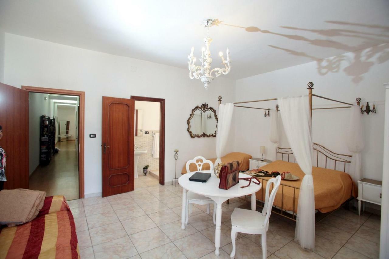 ليتشي Zo. Ne. Baroque B&B المظهر الخارجي الصورة